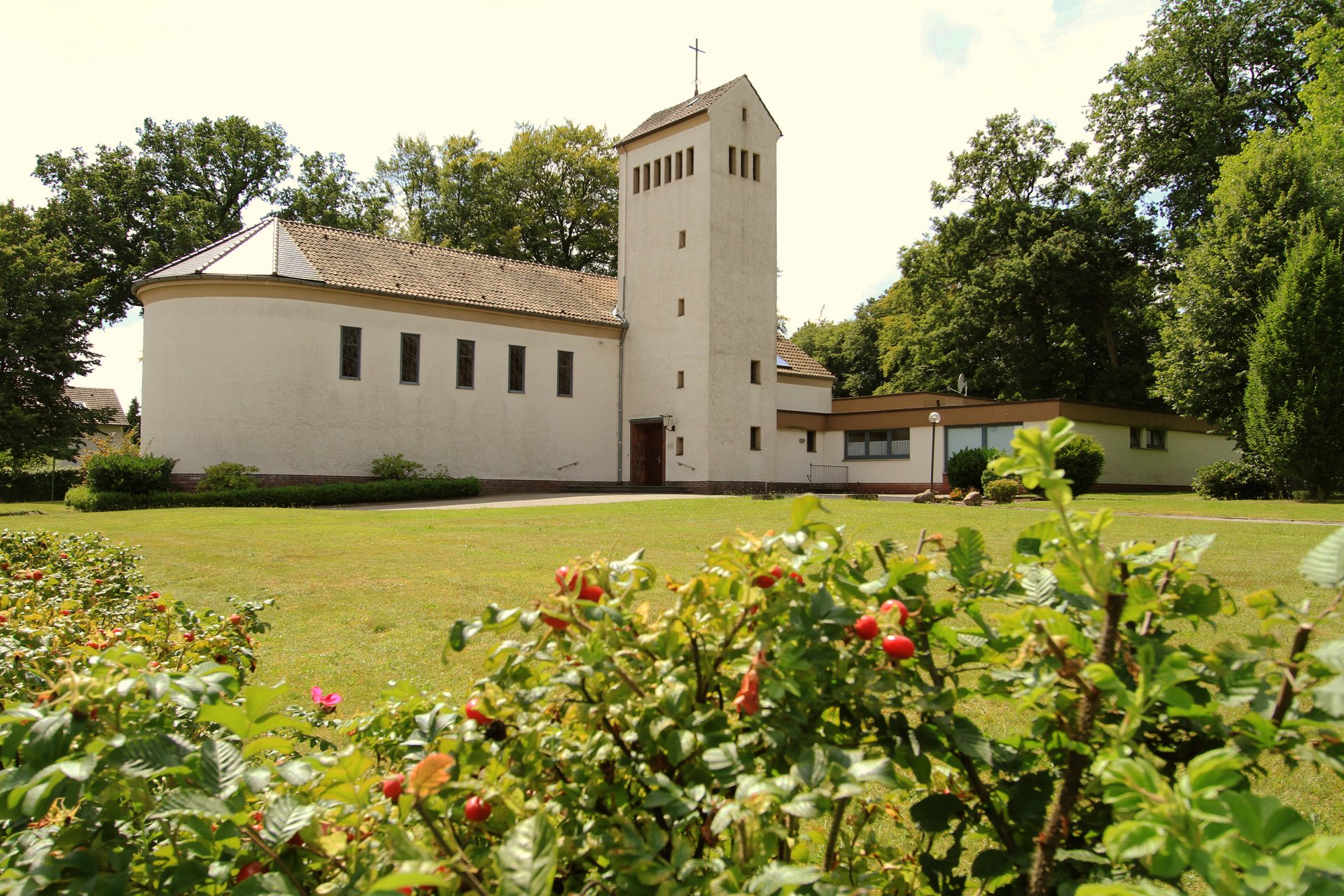 Evangelische Friedenskirche Büren – erbaut 1954/55